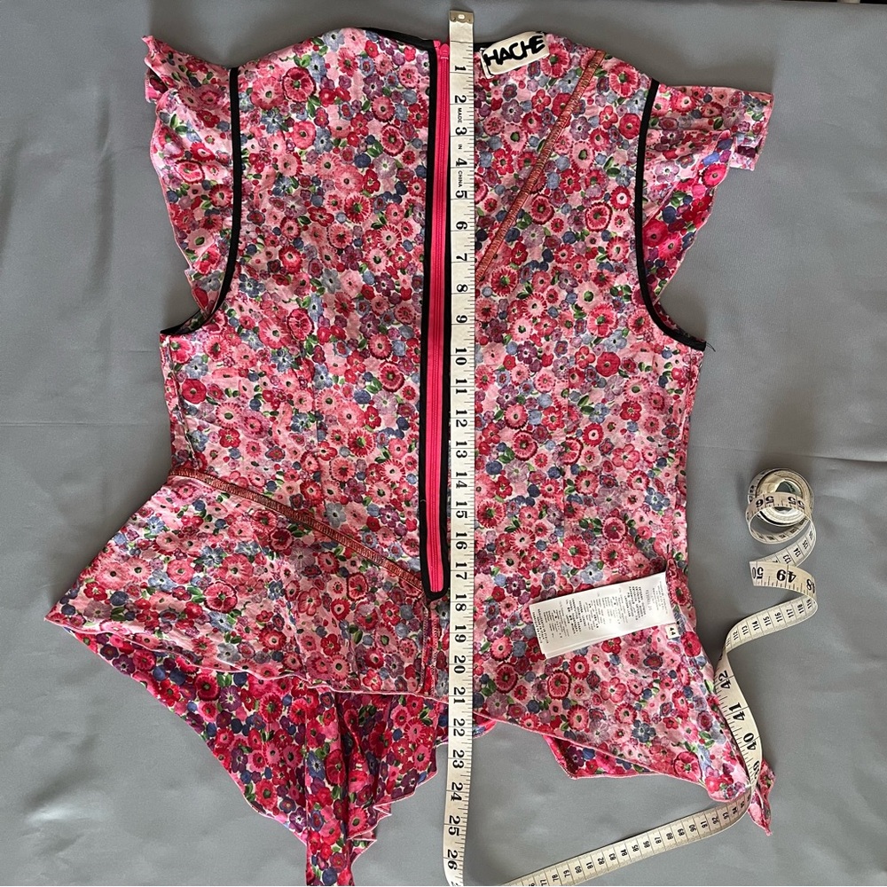 Like New! Hache - Asymetrical Peplum Top in Abstract Floral - 44 IT / U.S. 8 - Picture 7 of 10